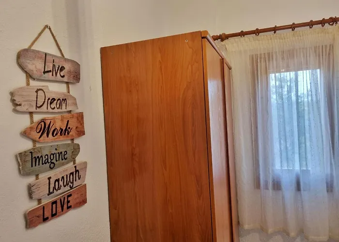 Llambrich Gospodarstwo wiejskie *